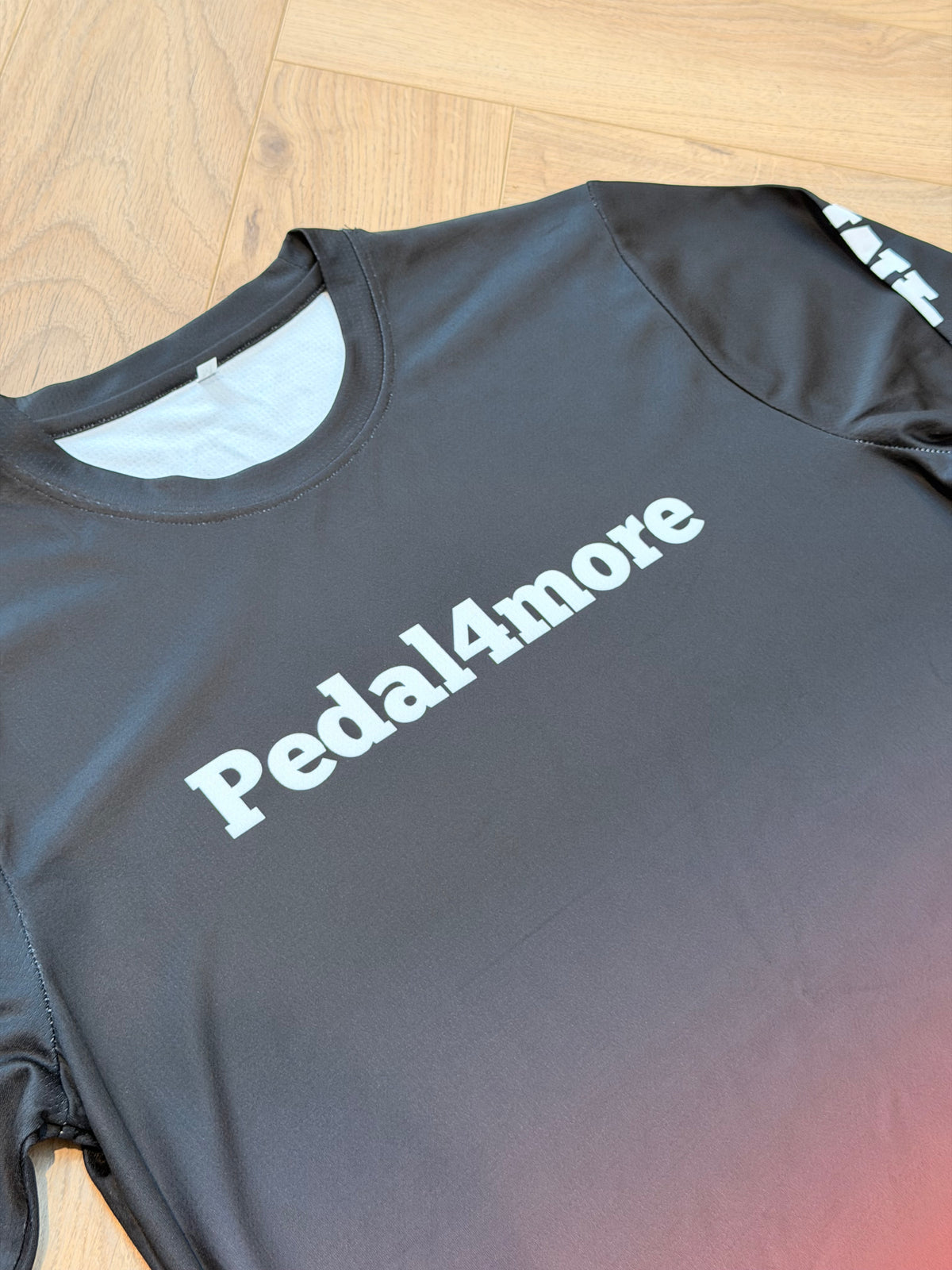 Red fade jersey
